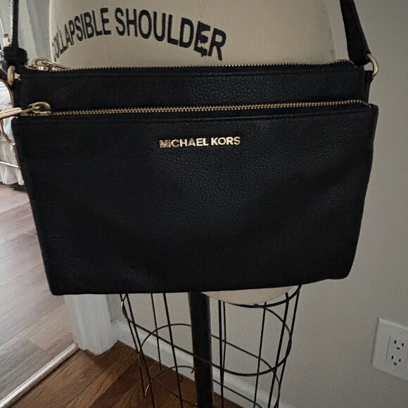 Michael Kors Pebbled Leather Black Crossbody Double Zip Adjustable Strap - Picture 2 of 11